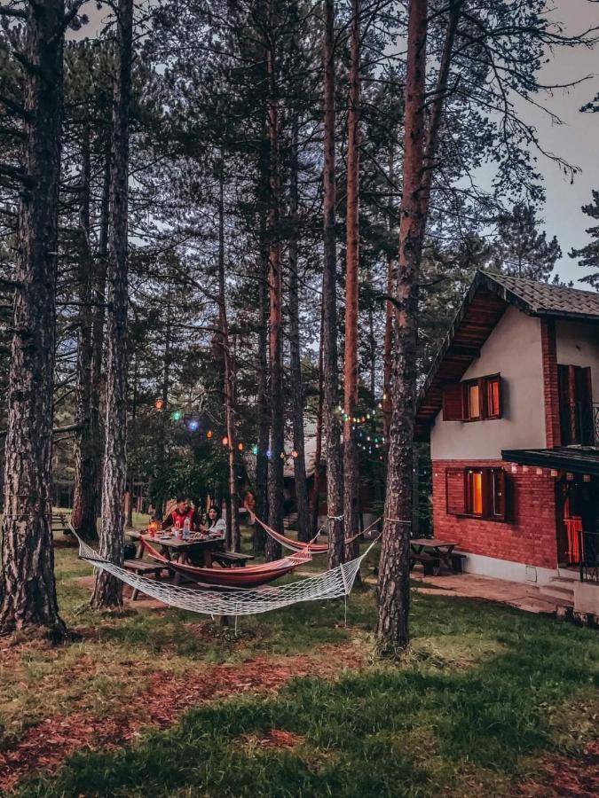 Rustic Home Tara Kaludjerske Bare Exterior photo